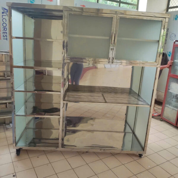 z7453904157153_531e75b502768fe6009560940a72858f